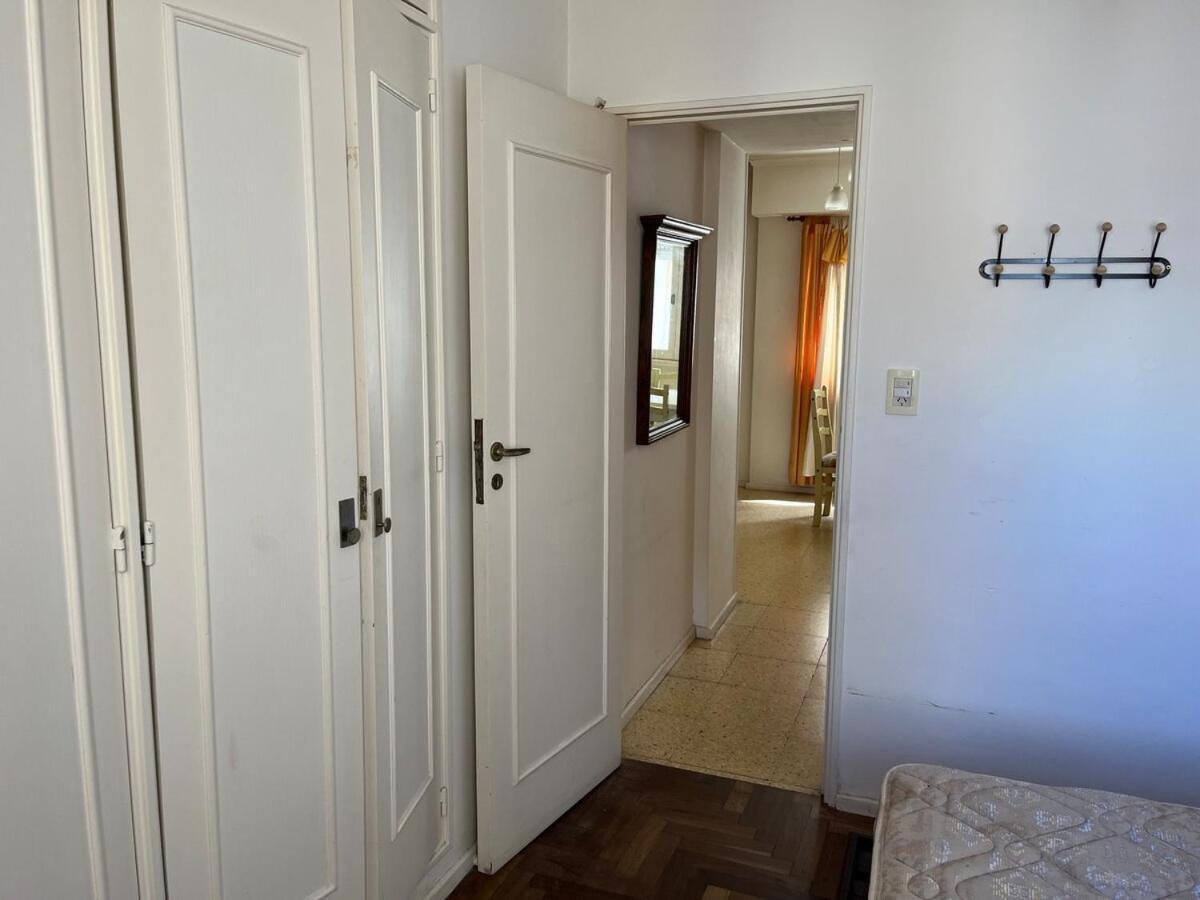 Apartment 5 Blocks From The Sea Mar del Plata